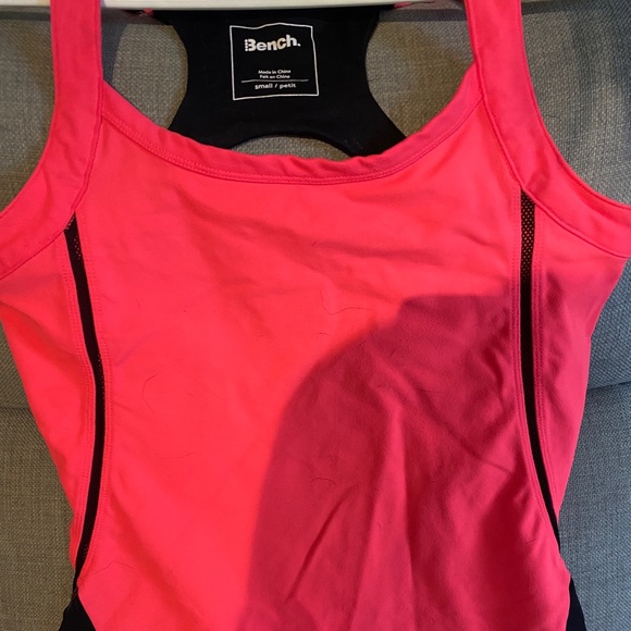 Bench tank top size sm - Picture 2 of 2